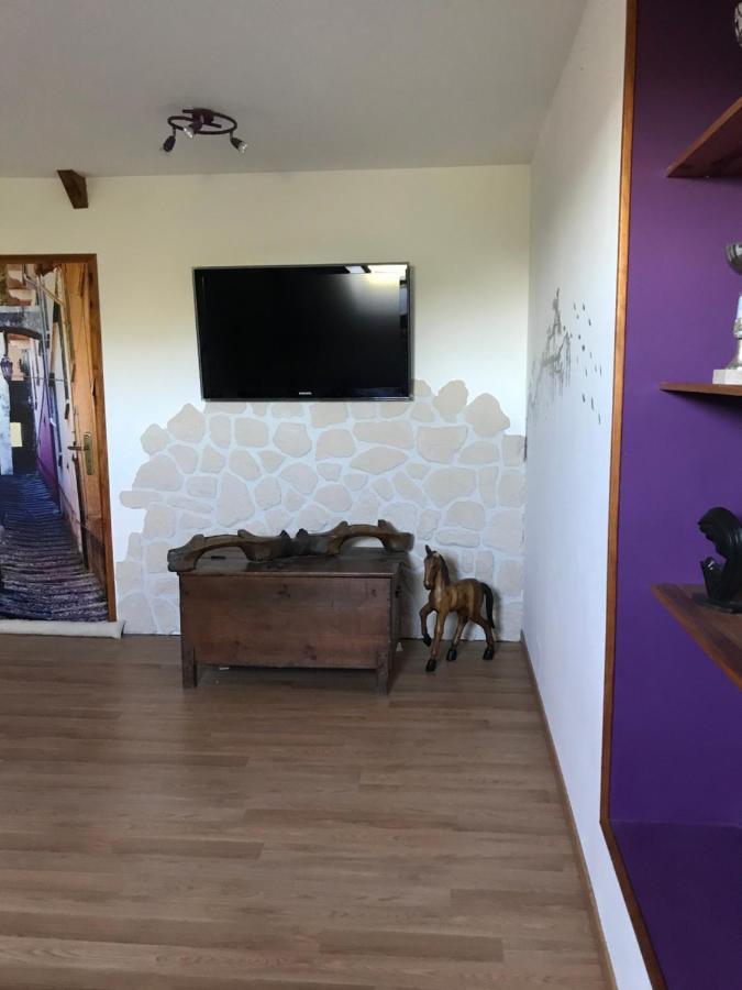 Chambres D'Hotes Saint-Aulaire Екстериор снимка